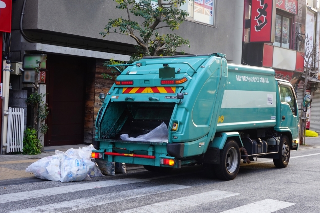 車のバッテリーは自治体でも回収してもらえる？